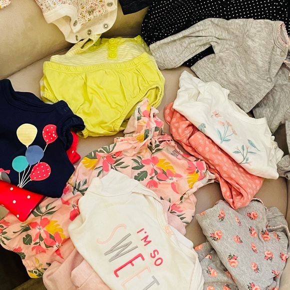 Carter’s baby bundle box - Picture 8 of 8